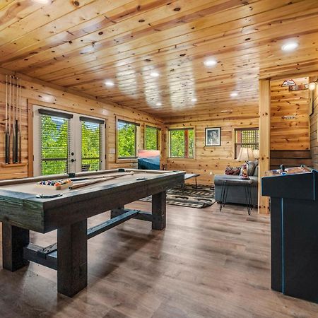 Tennessee Roots By Stony Brook Cabins แกตลิงเบิร์ก ภายนอก รูปภาพ