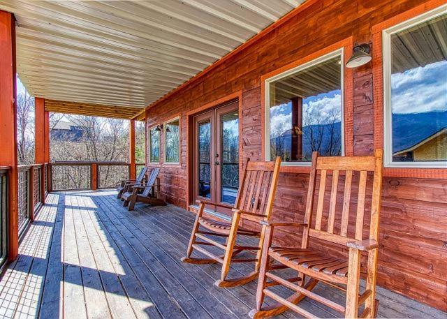 Tennessee Roots By Stony Brook Cabins แกตลิงเบิร์ก ภายนอก รูปภาพ