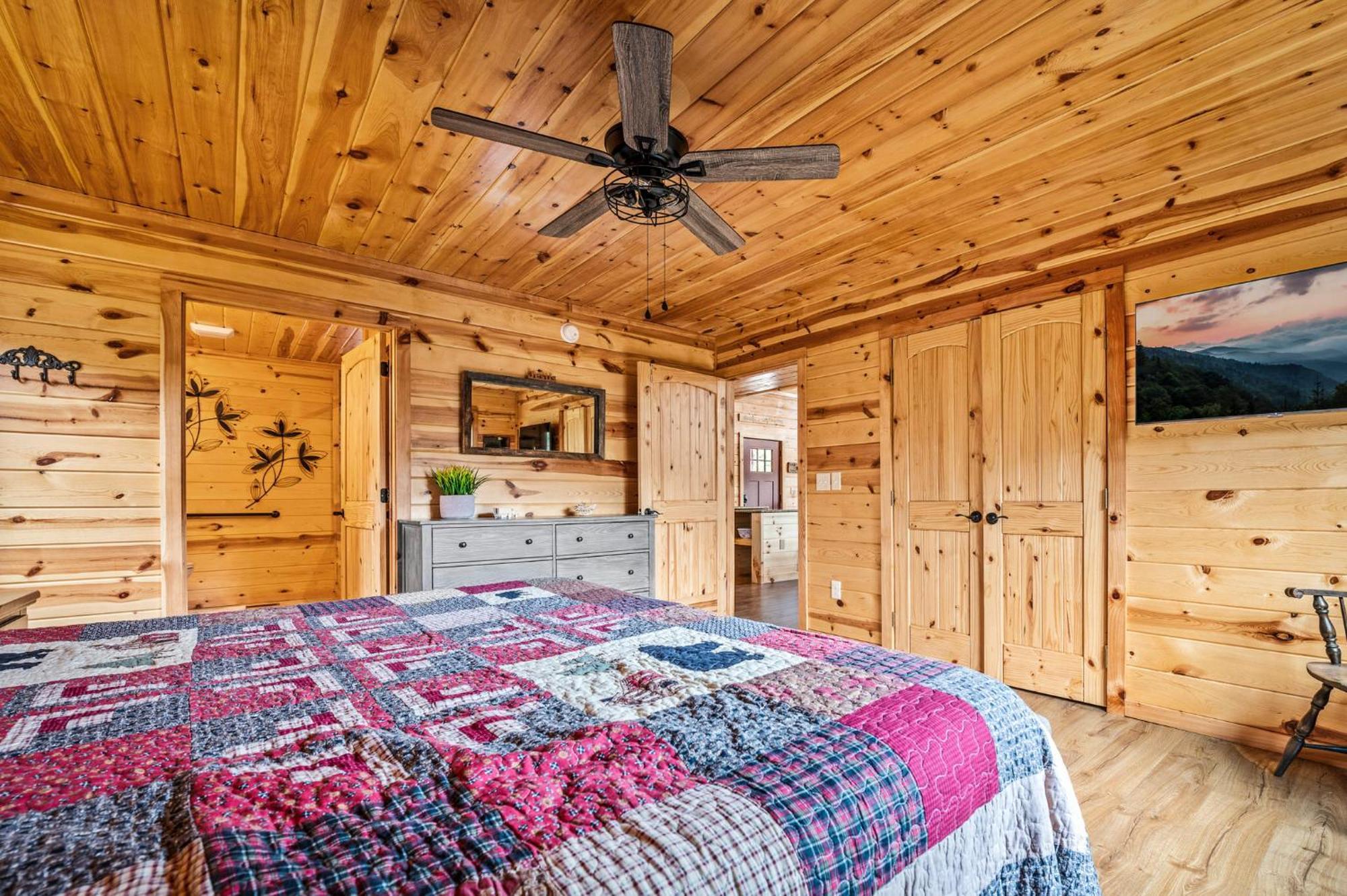 Tennessee Roots By Stony Brook Cabins แกตลิงเบิร์ก ภายนอก รูปภาพ